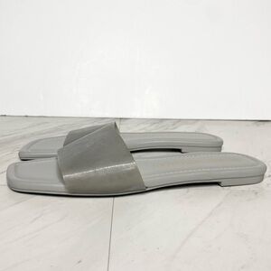 Stuart Weitzman Square Toe Gray Slide Sandal 8 1/2 B